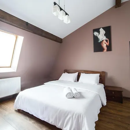 Hotel Na Mytniy 3*