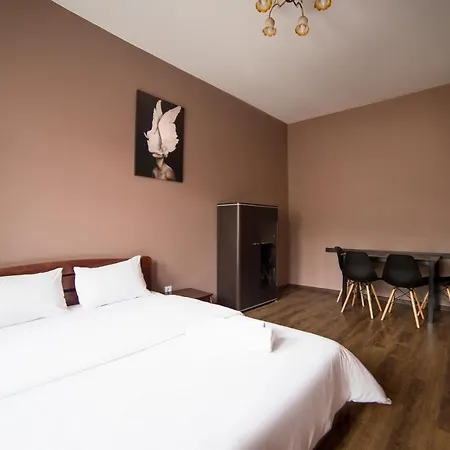 Na Mytniy Hotel 3*
