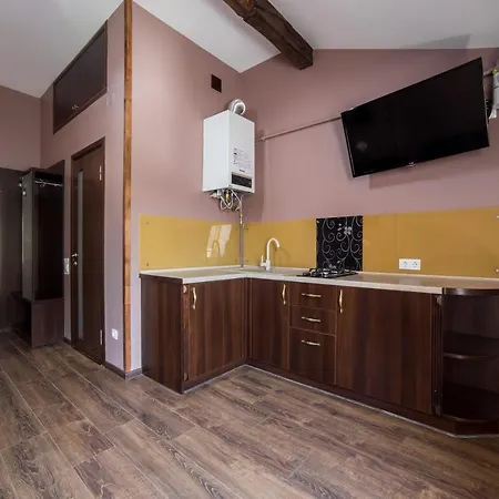 Szálloda Na Mytniy 3*