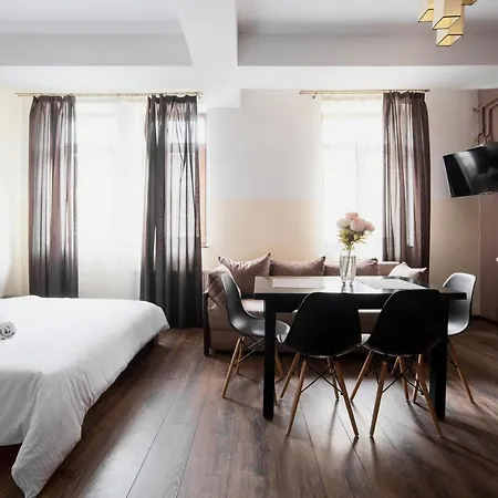 Na Mytniy Hotel Lviv