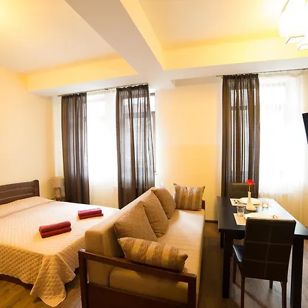 Hotel Na Mytniy 3*