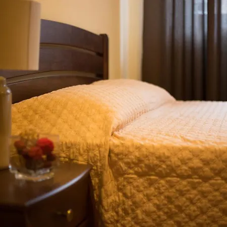 Na Mytniy Hotel Lviv
