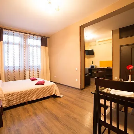 Na Mytniy Hotel Lviv