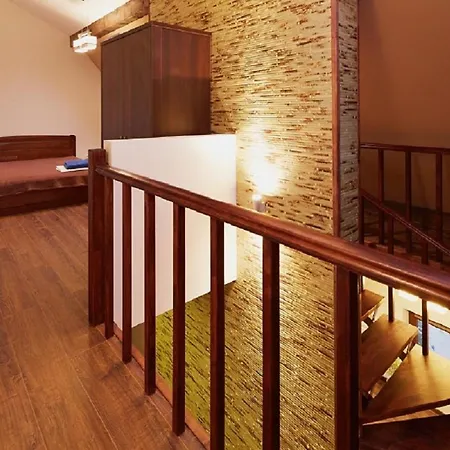 Na Mytniy Hotel 3*