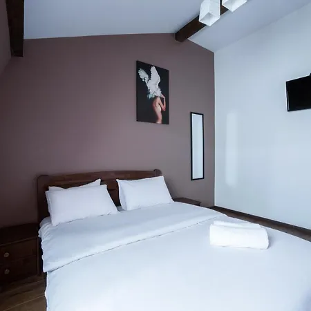 Na Mytniy Otel Lviv