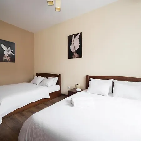 Na Mytniy Hotel Lviv