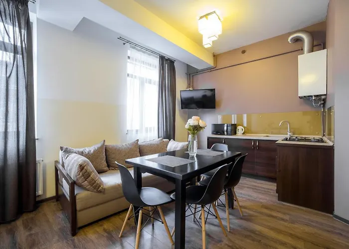 Na Mytniy Hotel Lviv