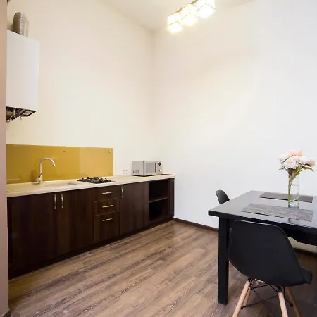 호텔 Na Mytniy 리비프